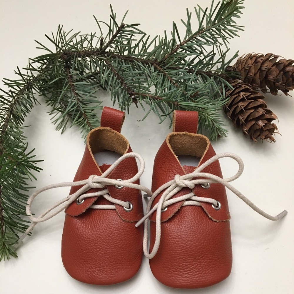 New baby solid soft leather moccasin lace shoes